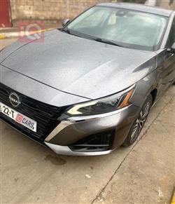 نيسان ألتيما